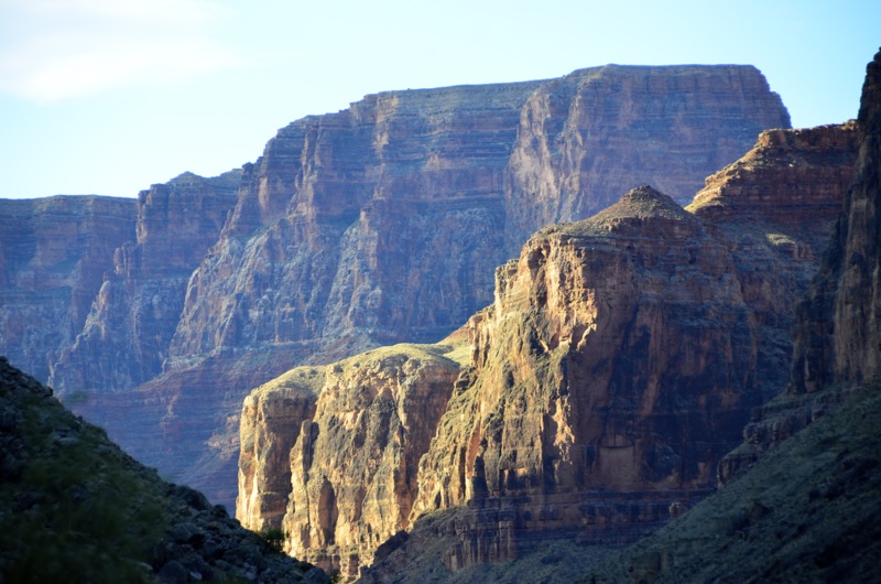 grand canyon cliffs